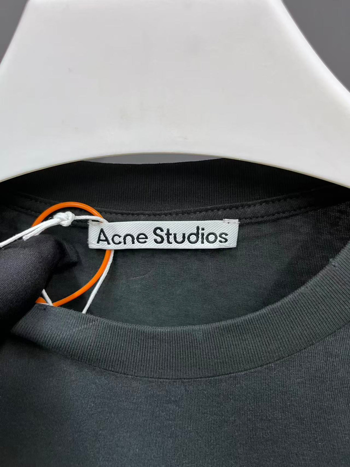 ACNE - LONGSLEEVE