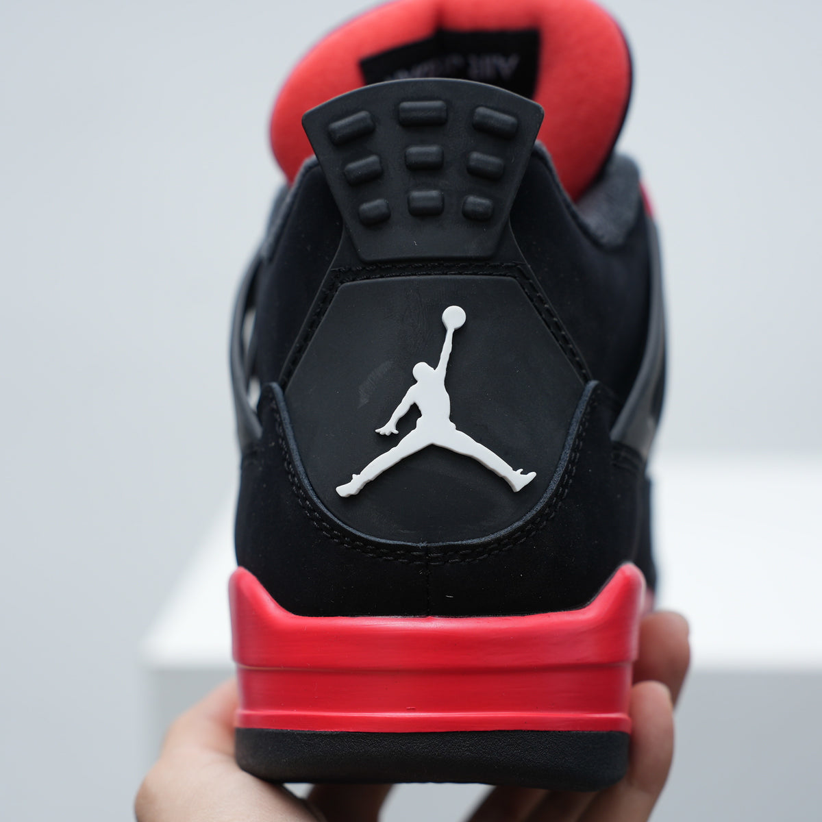 NK J4 - SNEAKERS