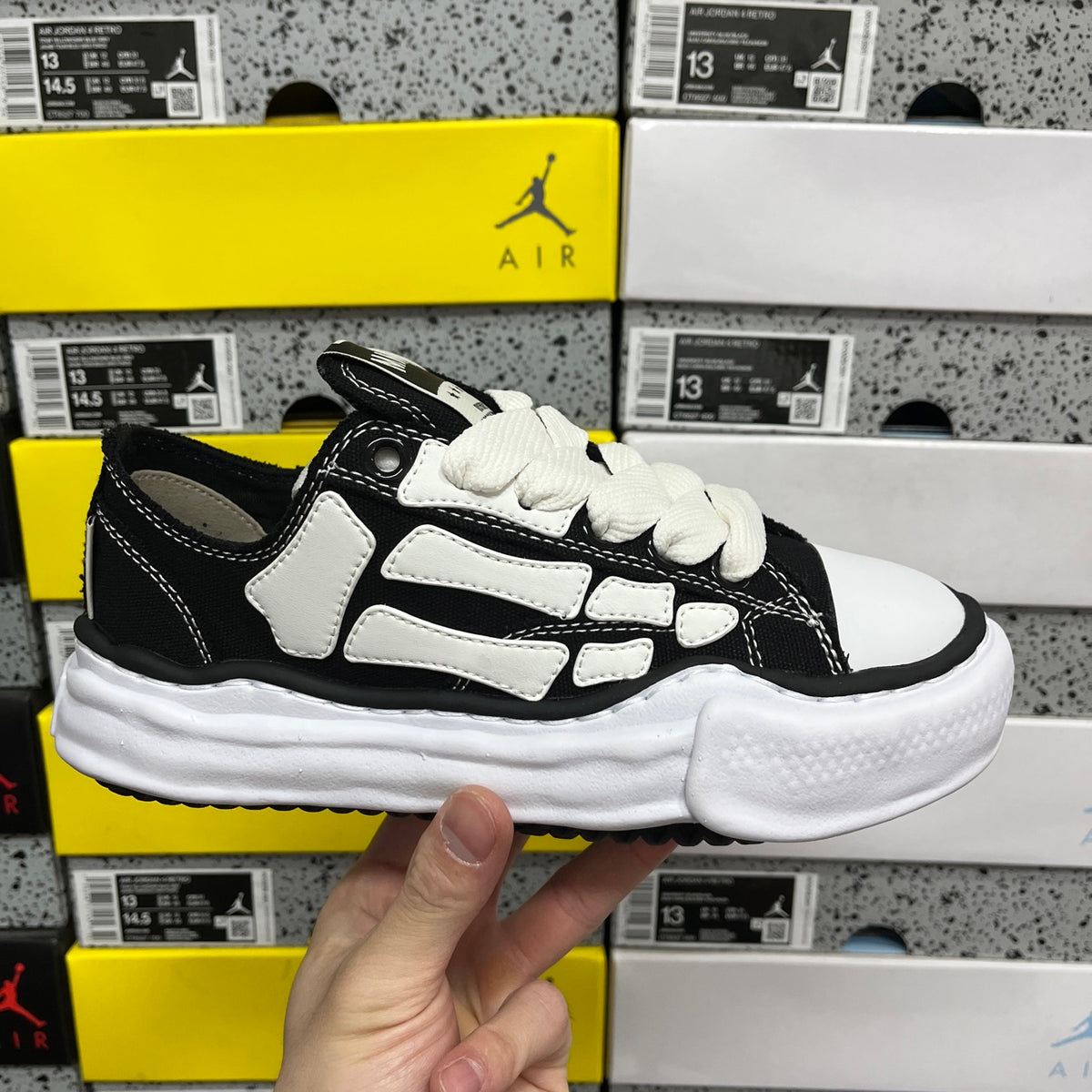 MMY X AMR - SNEAKERS