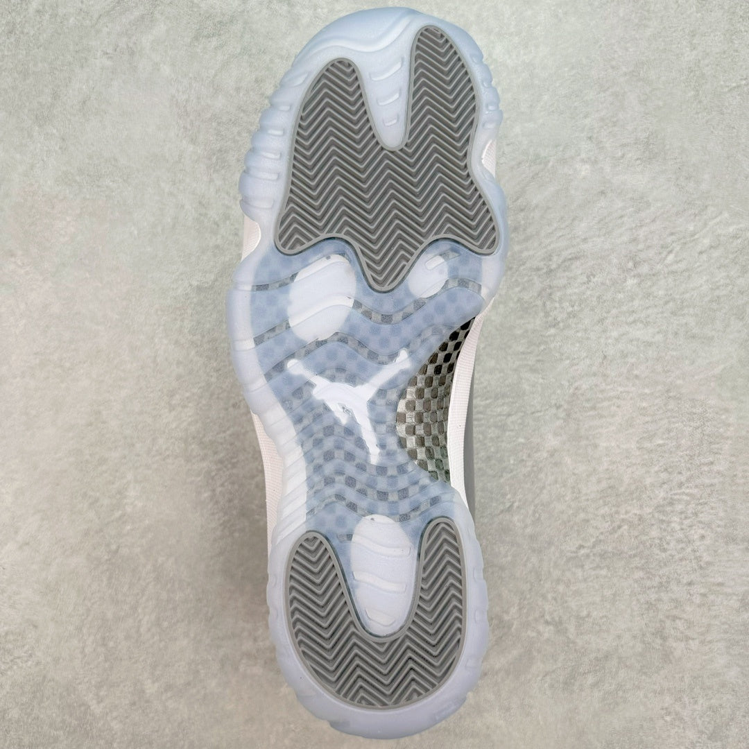 NK J11 - SNEAKERS