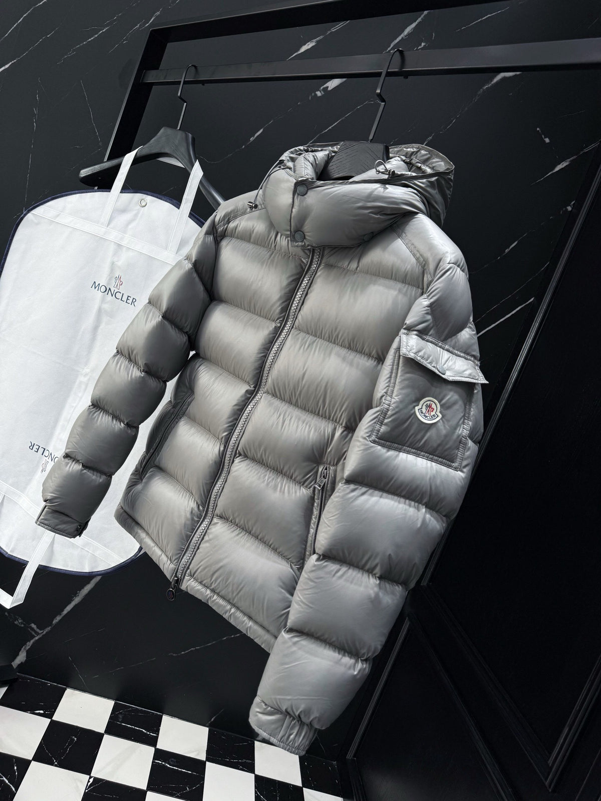 MON - PUFFER