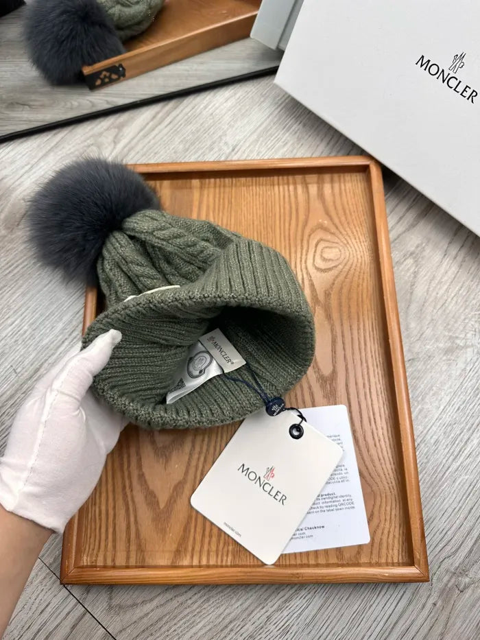 M - BEANIE