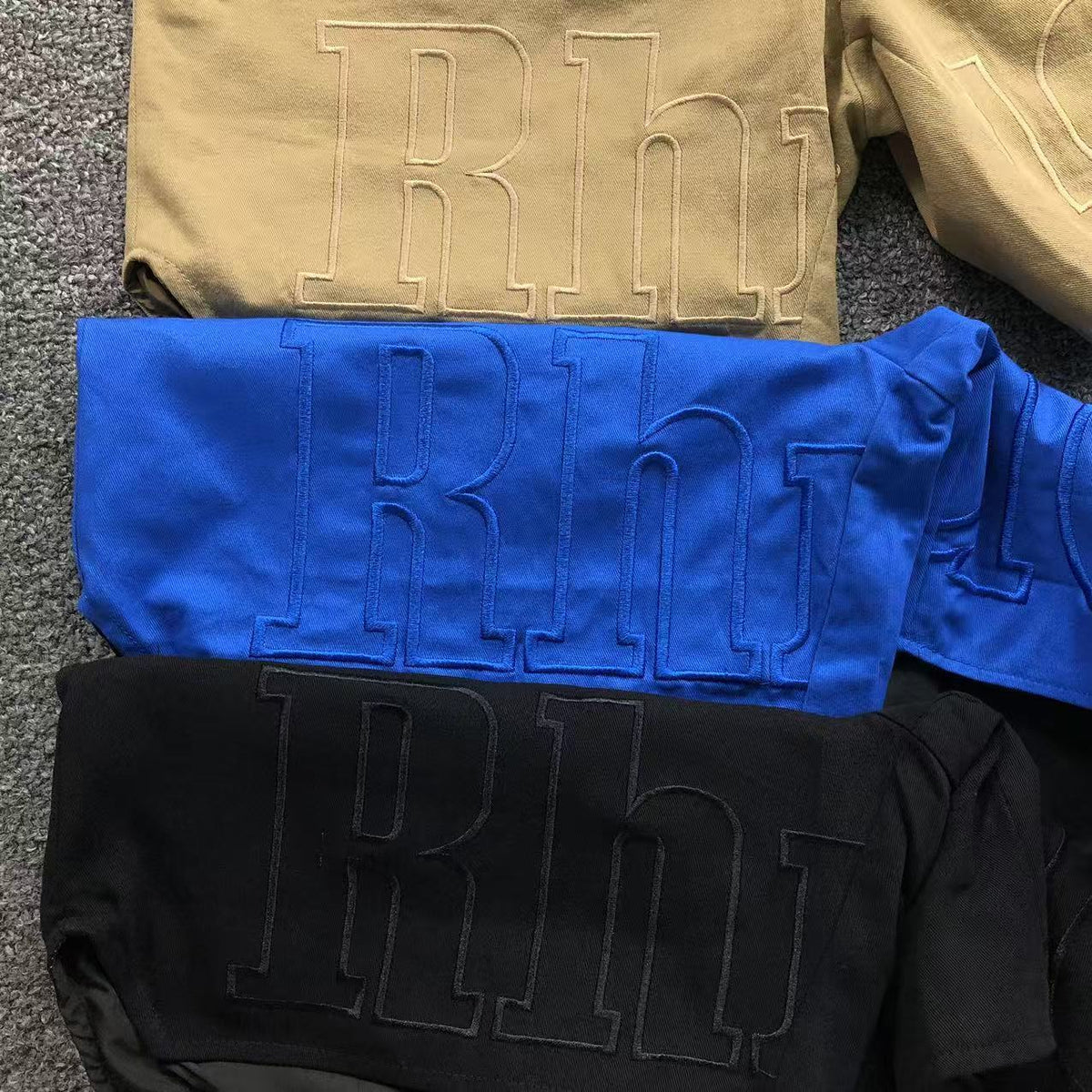 R - SHORTS