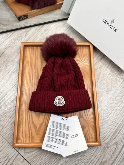 M - BEANIE
