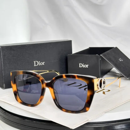 D - SUNGLASSES