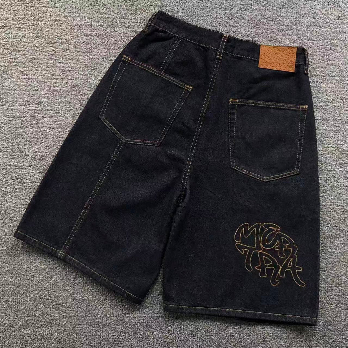 M - SHORTS