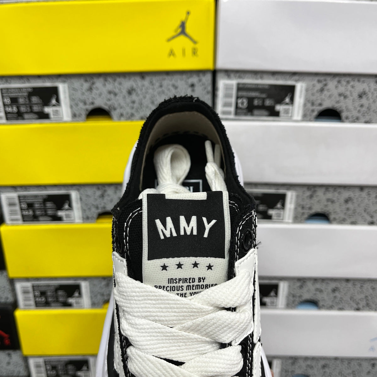 MMY X AMR - SNEAKERS