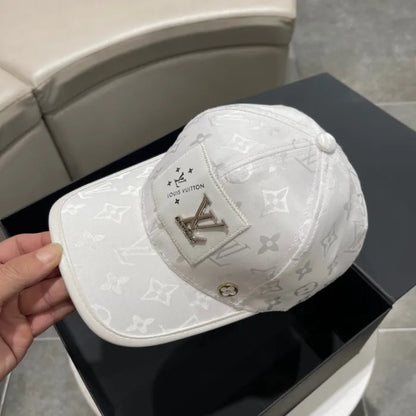 LOUIS V - BONNETS