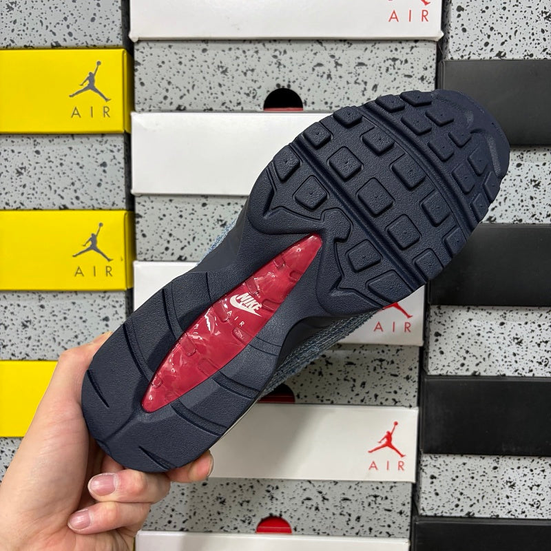 NK AM 95 LEVI'S - SNEAKERS