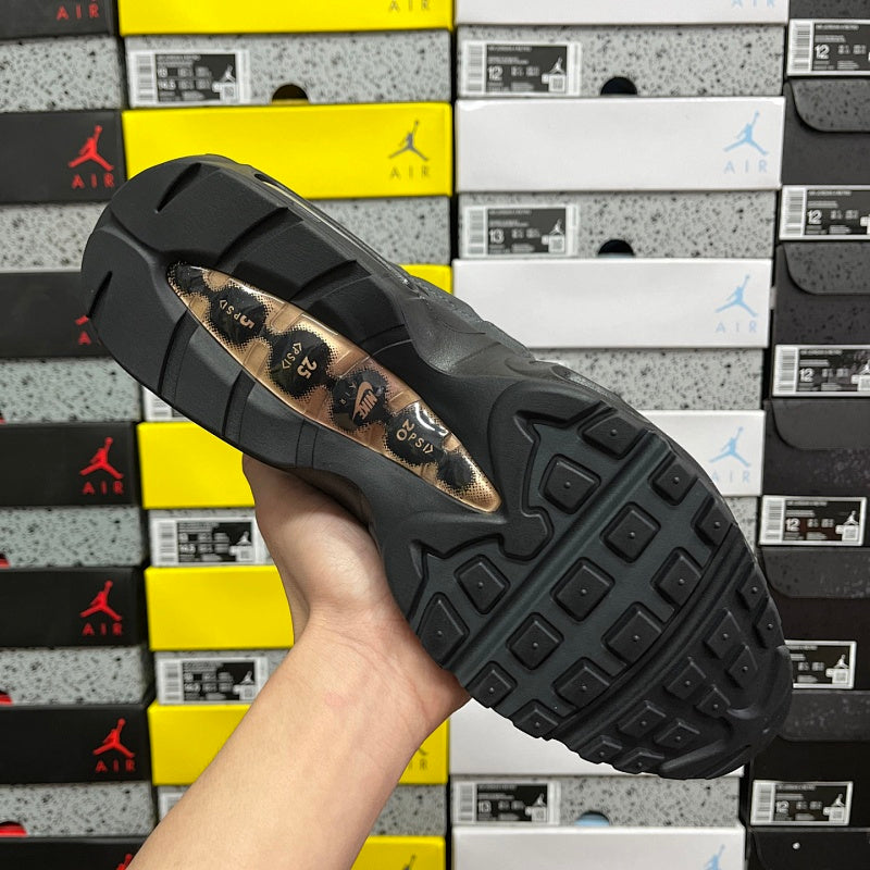 NK AM 95 SYNA - SNEAKERS