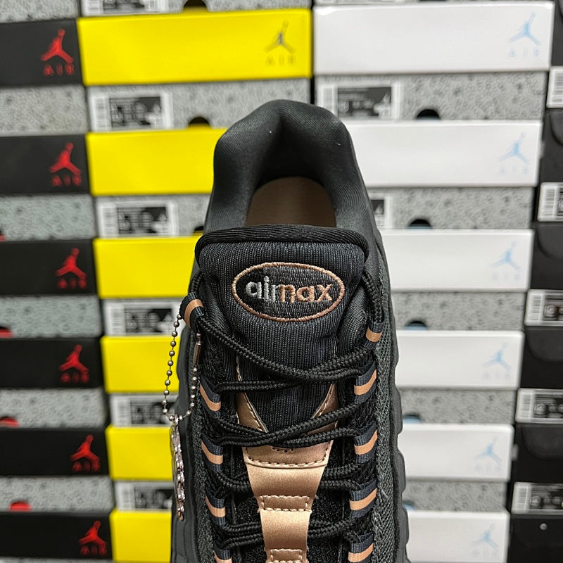 NK AM 95 SYNA - SNEAKERS