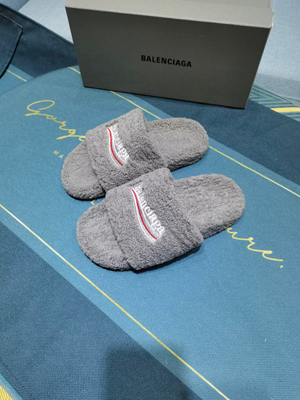 BALE - SLIPPERS