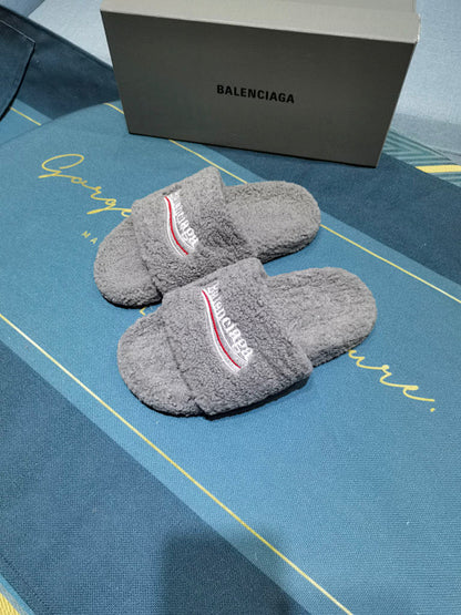 BALE - SLIPPERS