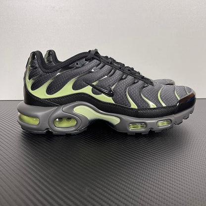 NK TN - SNEAKERS