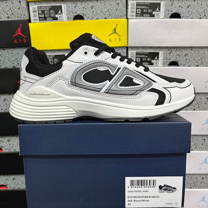 DR B30 - SNEAKERS