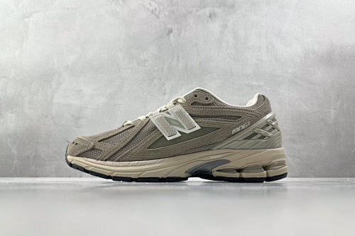 NB 1906R SNEAKERS