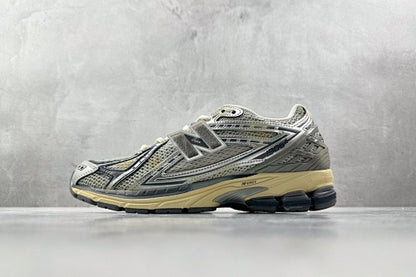 NB 1906R SNEAKERS